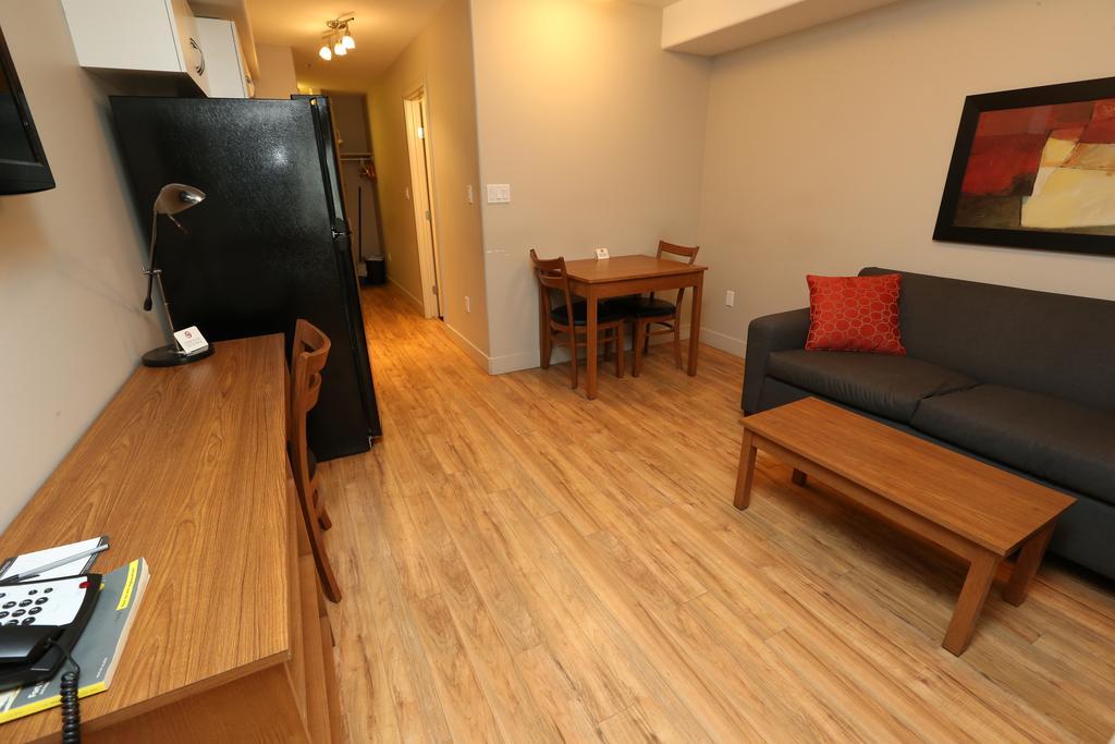 Baymont By Wyndham Fort Mcmurray Exterior photo
