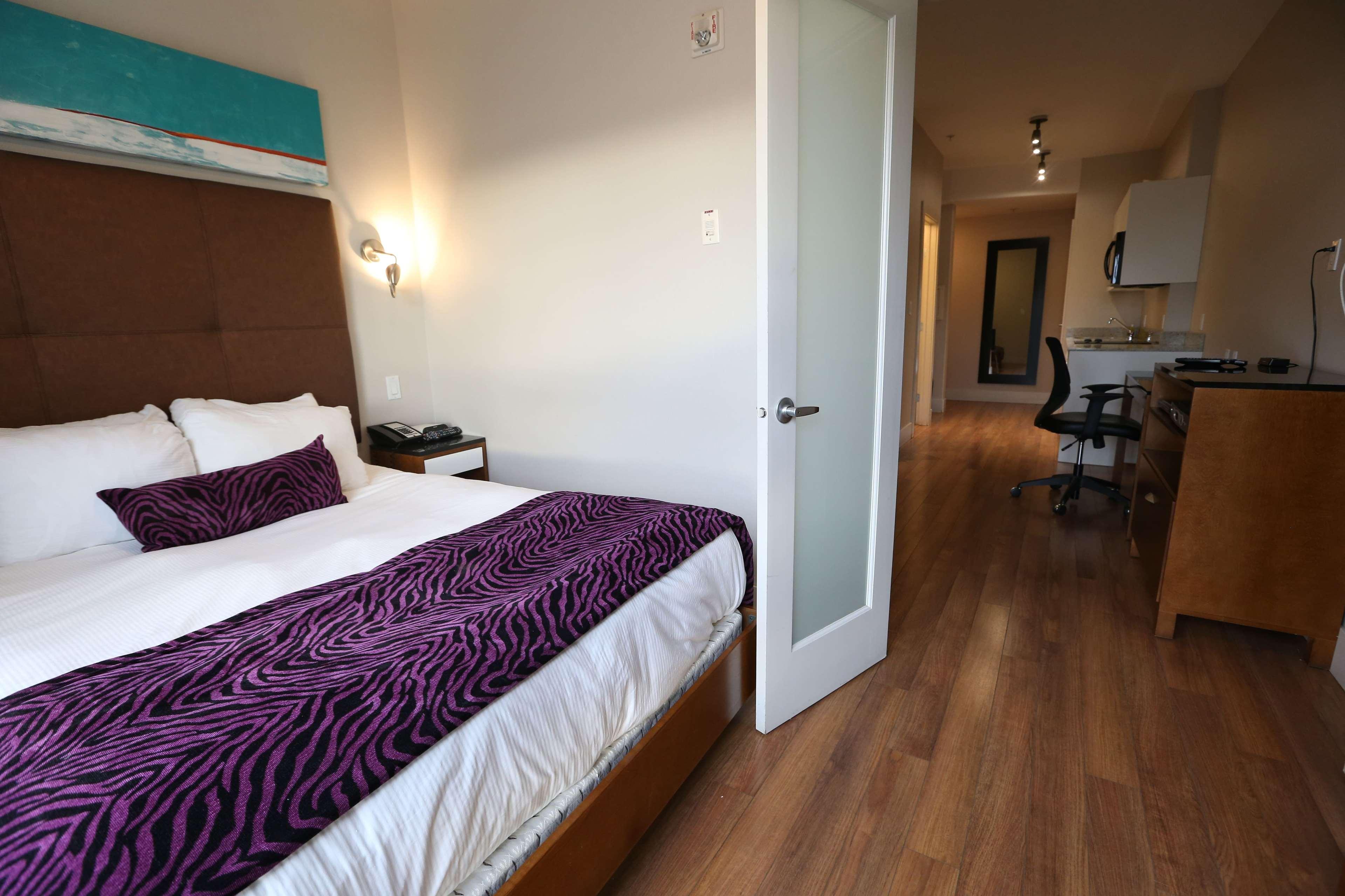 Baymont By Wyndham Fort Mcmurray Exterior photo