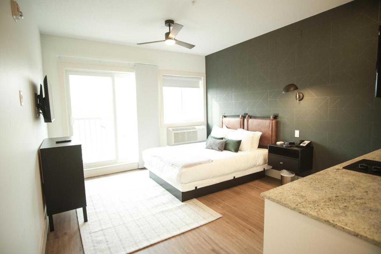 Baymont By Wyndham Fort Mcmurray Exterior photo